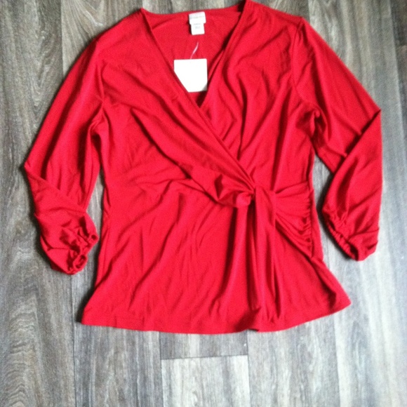 🆕 Gorgeous Red Wrap Blouse - Picture 3 of 7